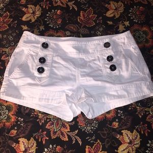 Express White Shorts size 4